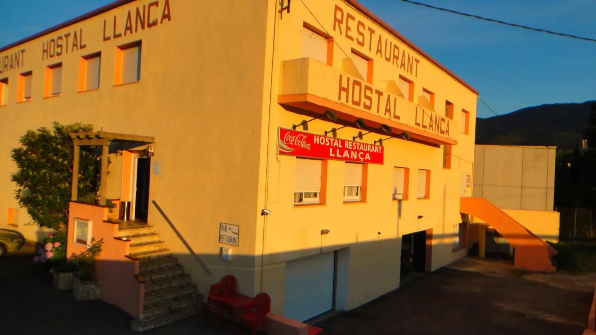 Hotel Pensio Restaurant Llança