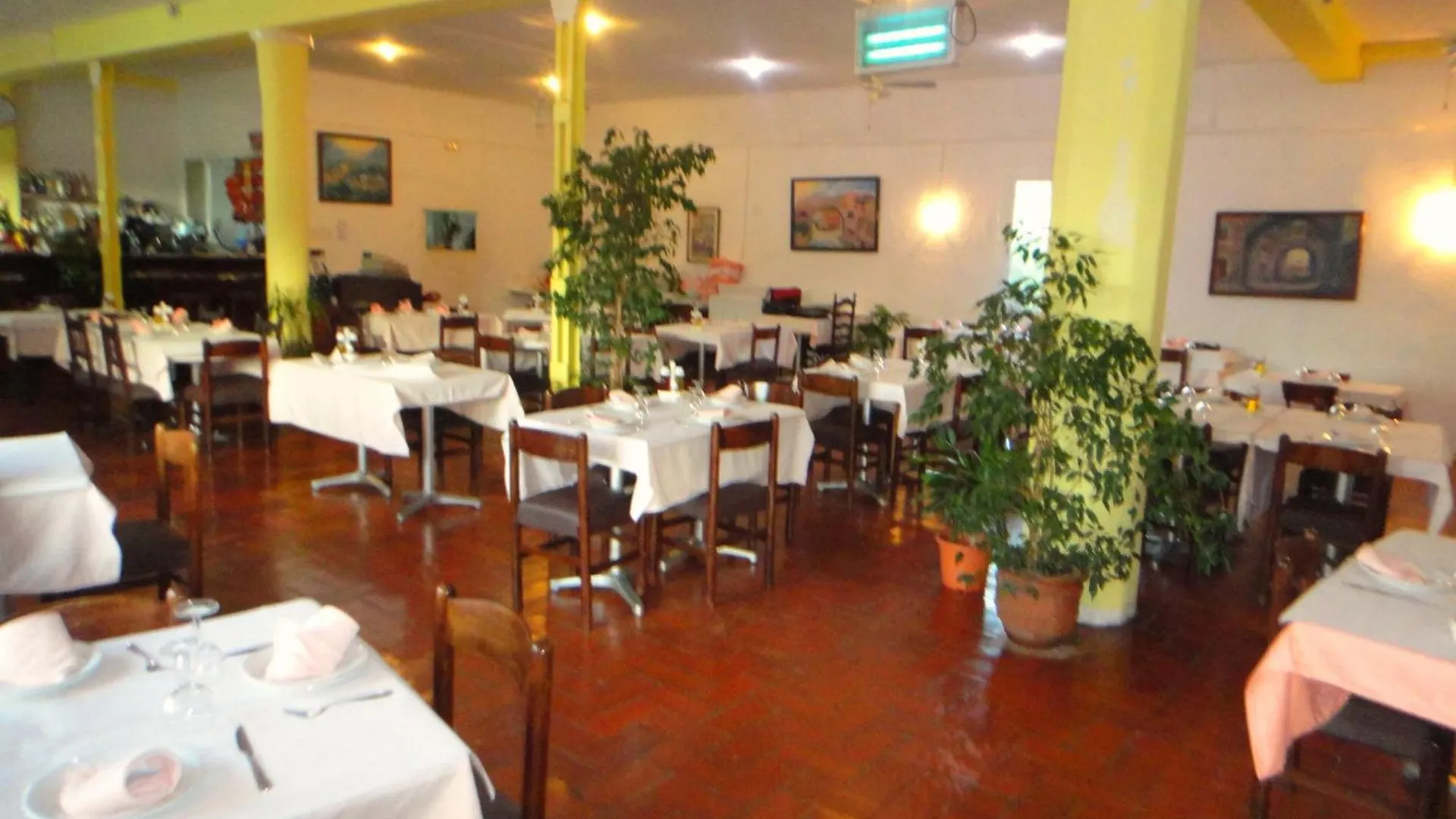 Hotel Pensio Restaurant Llança 0*,